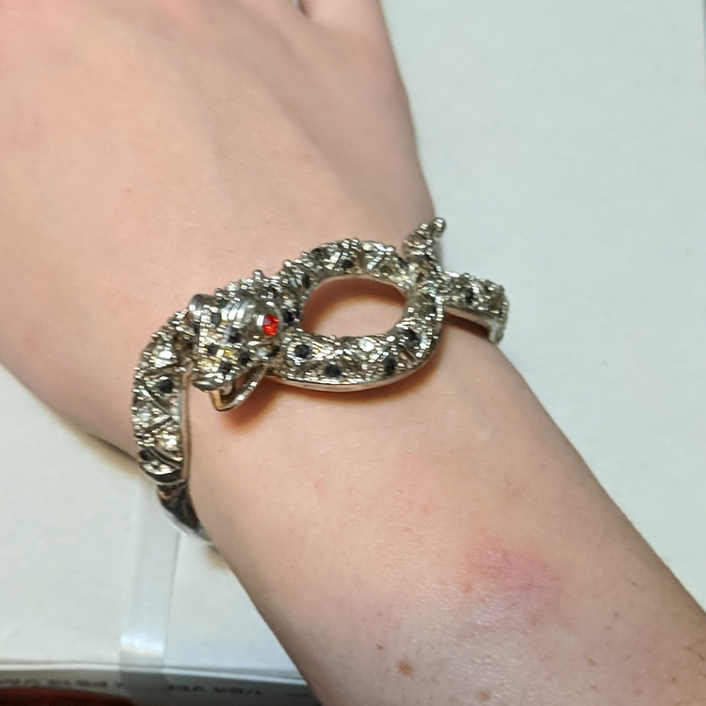 Snake bracelet